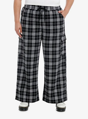 Black & White Flannel Grommet Cargo Pocket Lounge Pants Plus