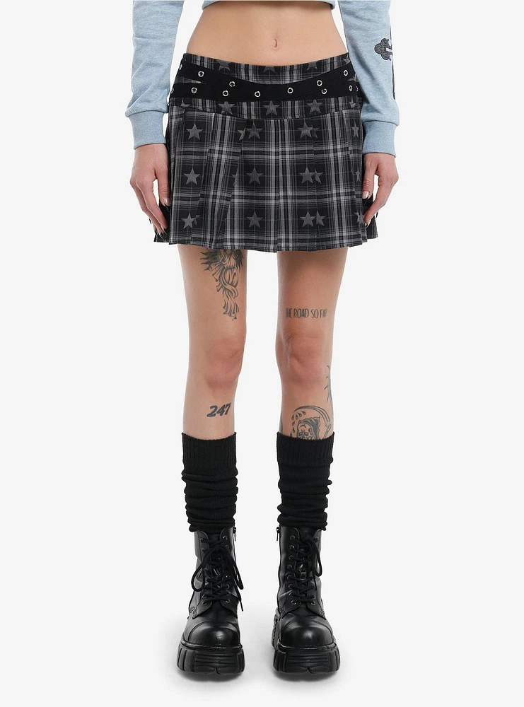 Social Collision Grey Star Plaid Grommet Skirt