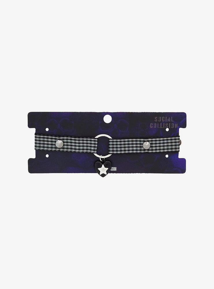 Social Collision Plaid Heart Hardware Choker