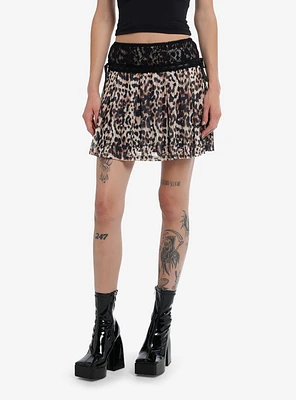 Daisy Street Cheetah Print Lace Yoke Mini Skirt