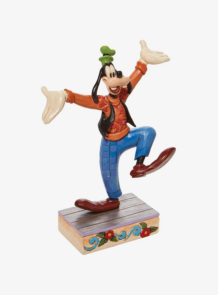 Disney Goofy Celebration Figure