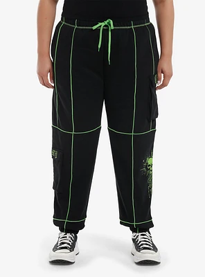 Social Collision Black & Green Skull Cargo Girls Jogger Sweatpants Plus