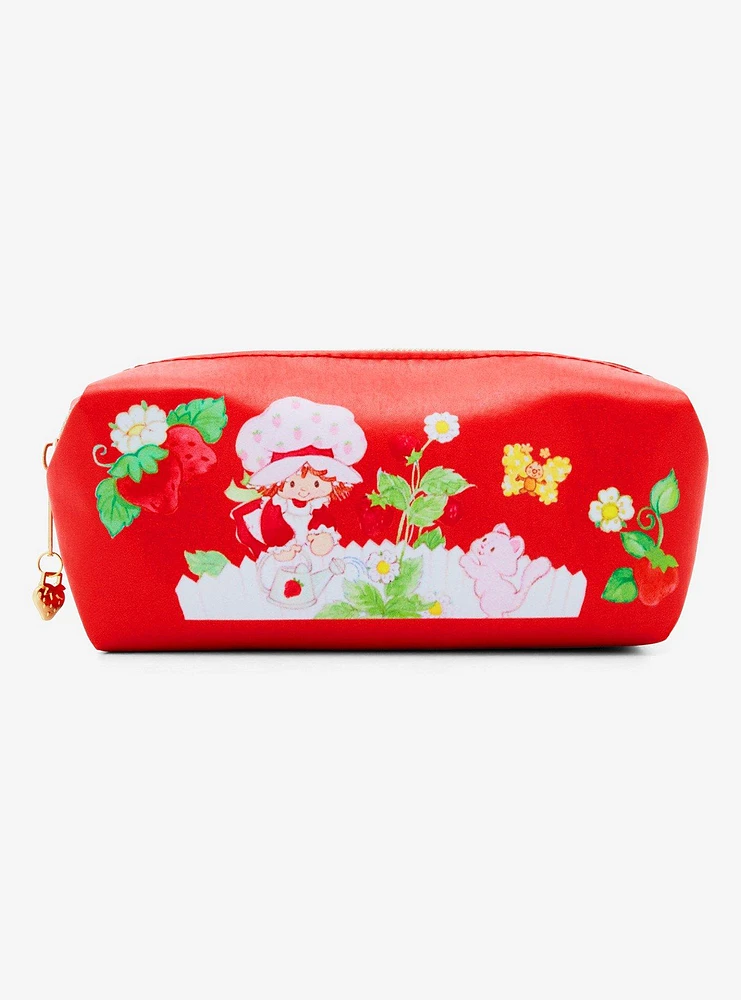 Strawberry Shortcake Custard & Strawberry Gardening Scene Pencil Case