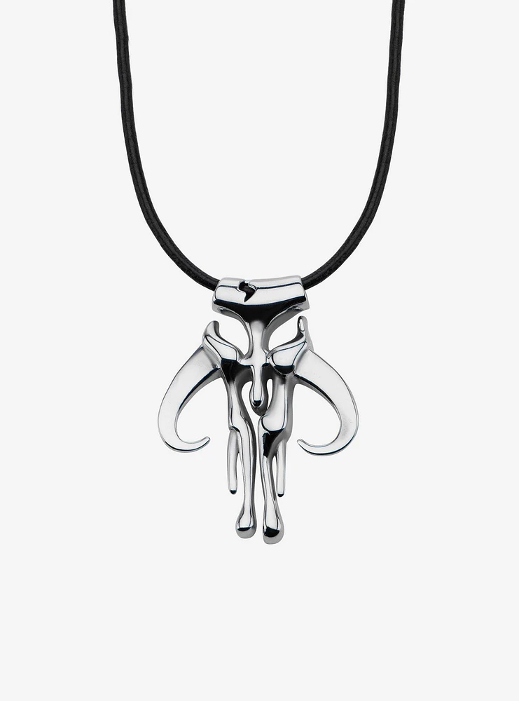 Star Wars The Mandalorian Mythosaur Skull Necklace