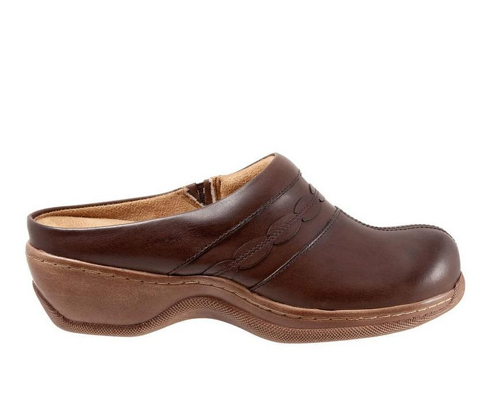 Women's Softwalk Amber Heeled Clogs