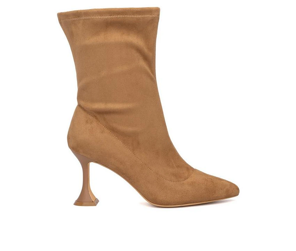 Women's Fashion to Figure Kia Wide Width Heeled Booties