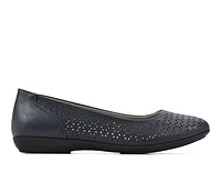 Women's Cliffs by White Mountain Cindy Flats