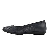 Women's Cliffs by White Mountain Cindy Flats