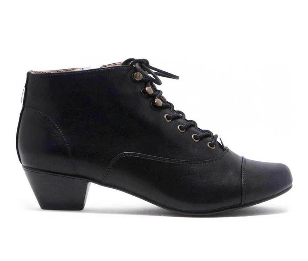 Women's Chelsea Crew Pyramid Lace Up Booties