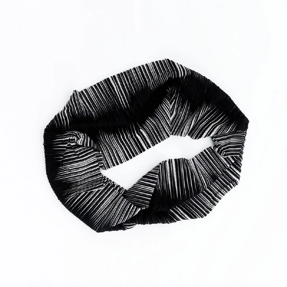 Plystr. Black Infinity Scarf
