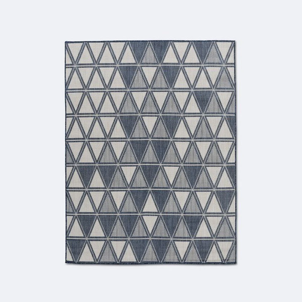 Cabana Outdoor Rug 5'x7' - Navy Triangles