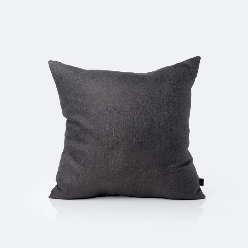 20"x20" Throw Pillow - Magia Storm