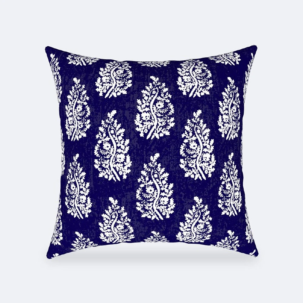 Throw Pillow 18 x 18