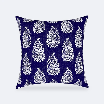 Throw Pillow 18 x 18