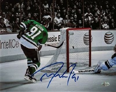 TYLER SEGUIN AUTOGRAPHED HAND SIGNED DALLAS STARS 8X10 PHOTO
