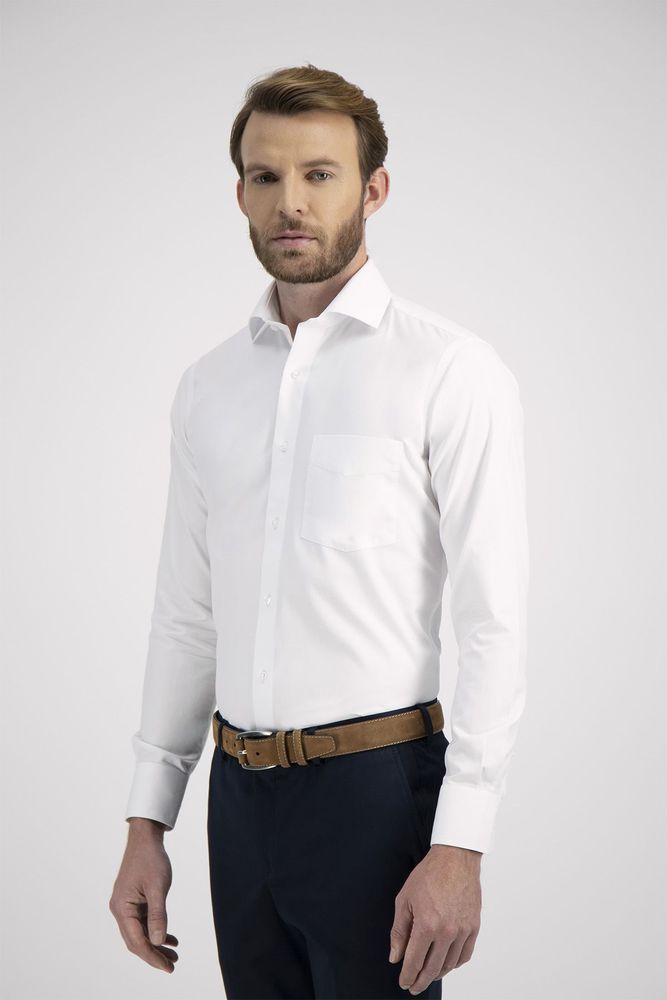 Camisa vestir Robert's color blanco, regular fit