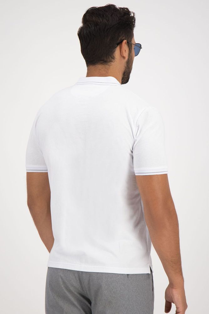 Playera Robert's color blanco, regular fit