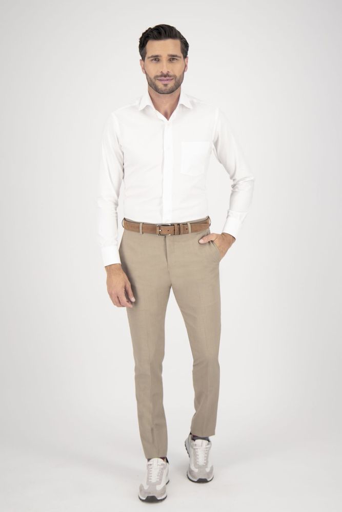 Pantalón vestir Roberts Color beige, Slim fit