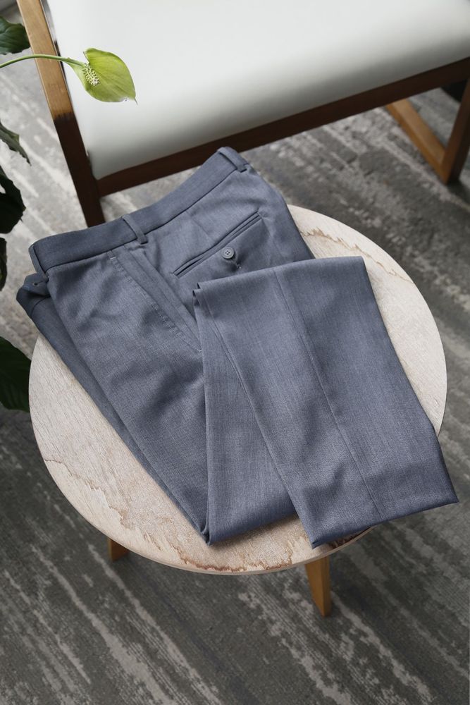 Pantalón Separate en color Gris, Regular fit