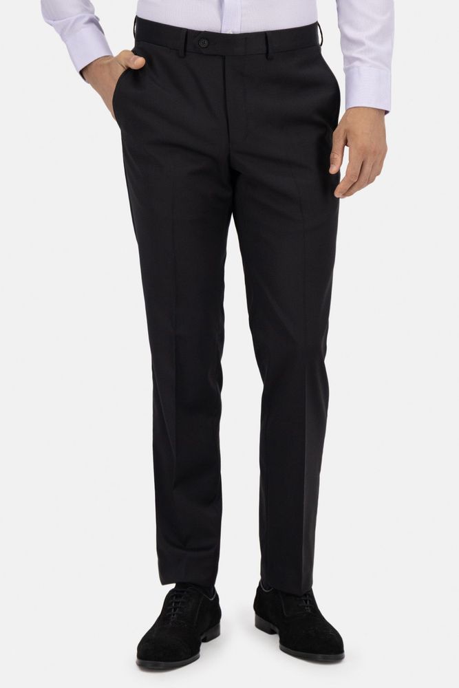 Pantalón Roberts Color negro Contemporary fit