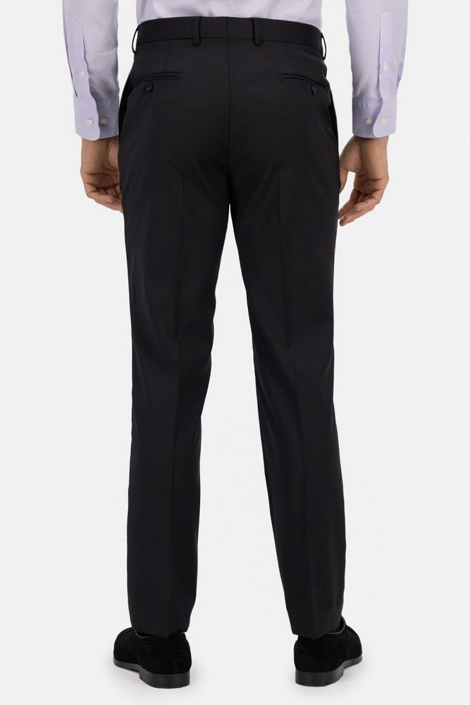 Pantalón Roberts Color negro Contemporary fit