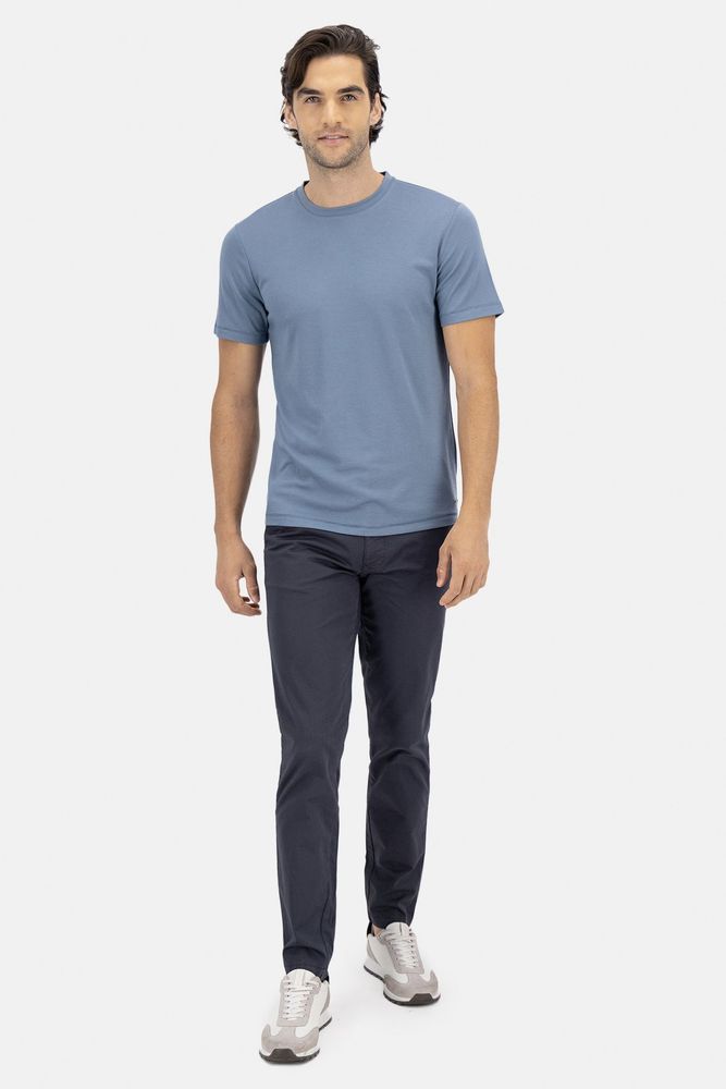 Playera Roberts Contemporary fit