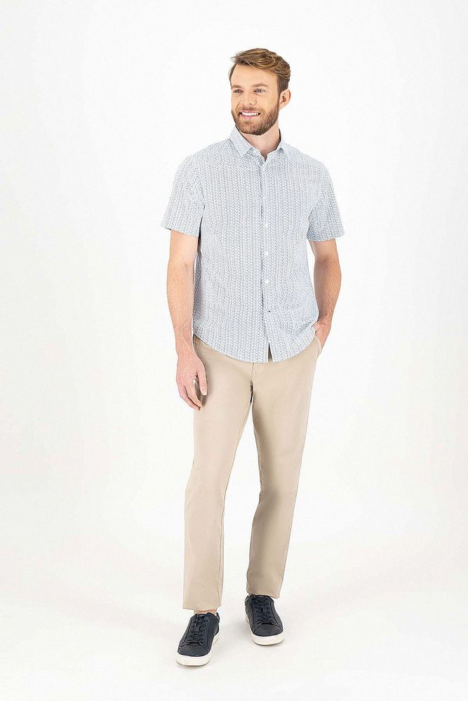 Camisa UNTUCKED Robert´s  Color Blanco Regular fit