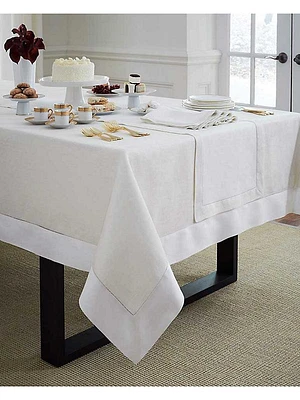 Reece Oblong Tablecloth