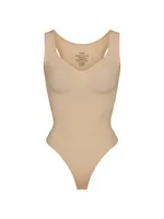 Seamless Sculpt Scoopneck Thong Bodysuit