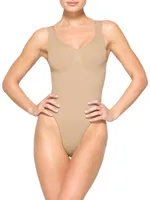 Seamless Sculpt Scoopneck Thong Bodysuit