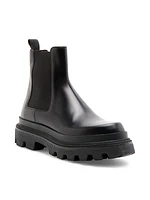 Trek Chelsea Boots