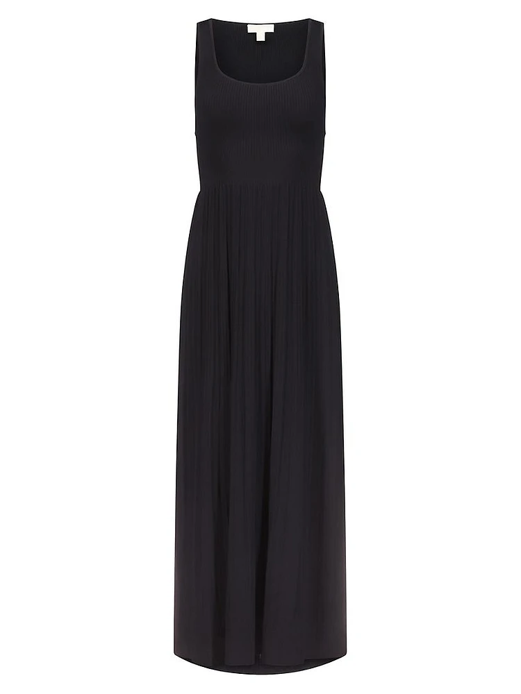 Scoopneck Pleated Maxi Dress