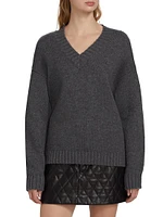 Chunky Wool-Cashmere V-Neck Sweater