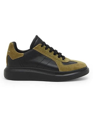 Oversized Retro Sneaker