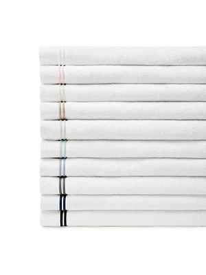 Aura Nuova Towel Collection
