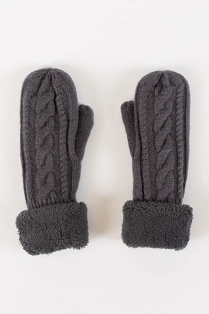 Lyla & Luxe - Sherpa Lined Cable Mittens in Dark Grey