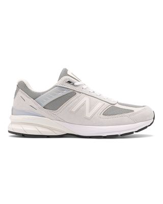 990V5 Sneaker