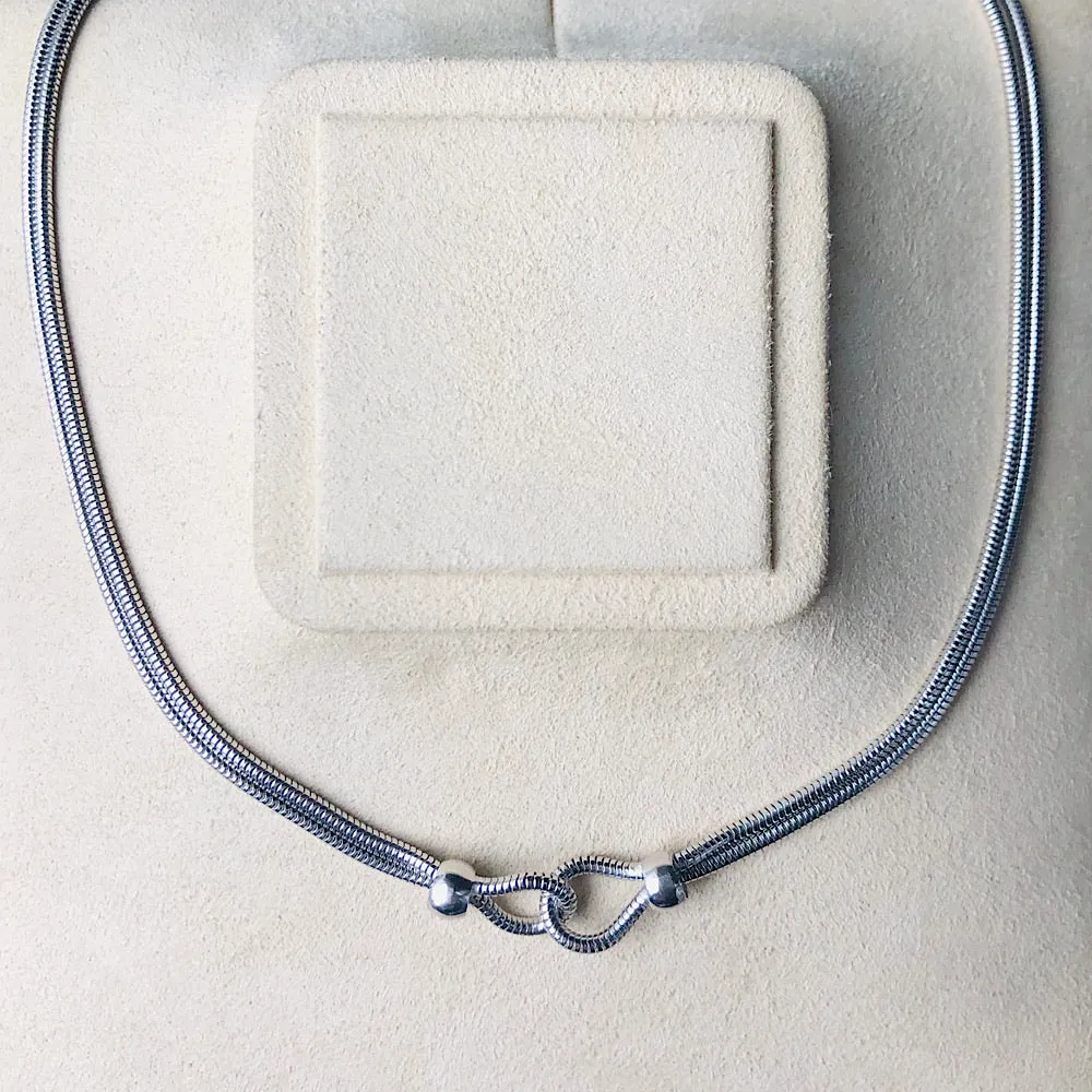 Silver Knot-pendant cord choker necklace | Otiumberg | MATCHES UK