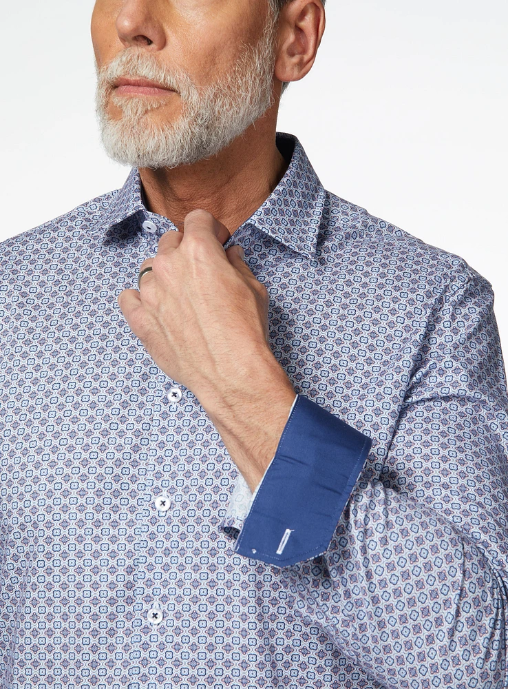 Chemise bleue à médaillons