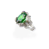 Oval Emerald Ring
