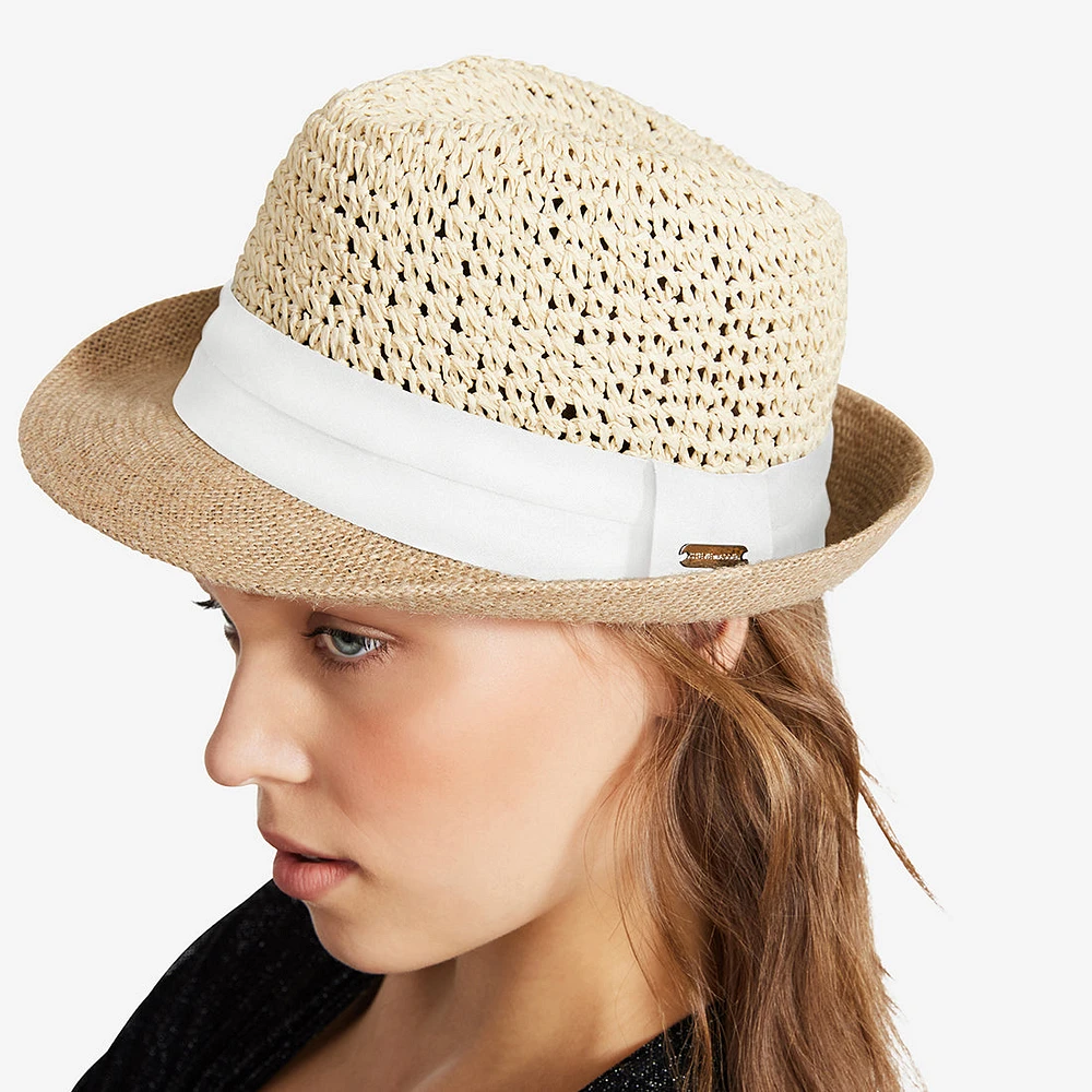 BEACH HAT WHITE