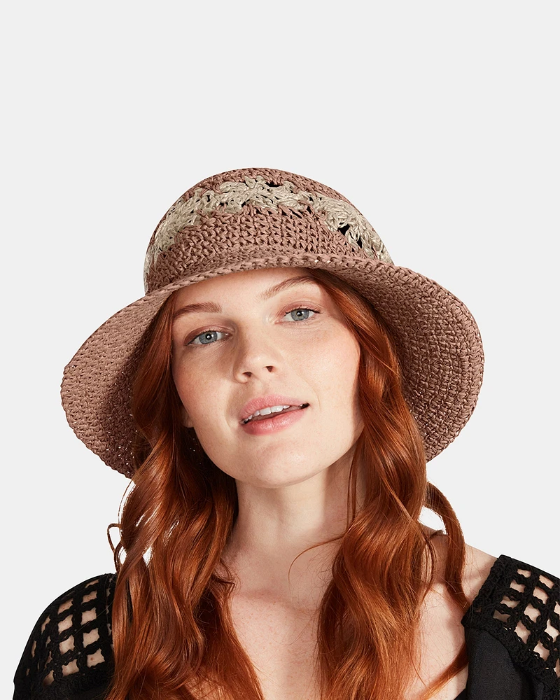 CROCHET HAT ROSE