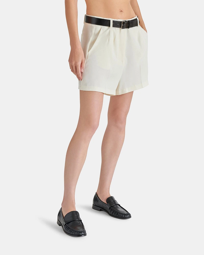 INGRIDA SHORTS WHITE