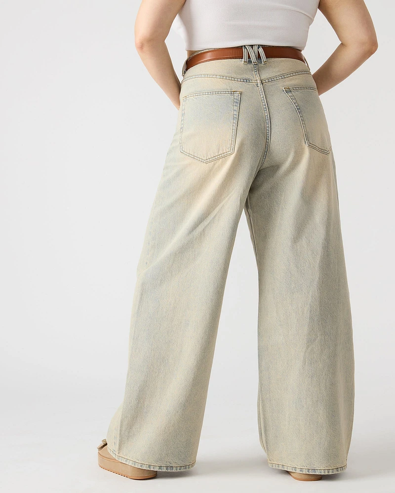 THE MEGA BAGGY LIGHT BLUE DENIM