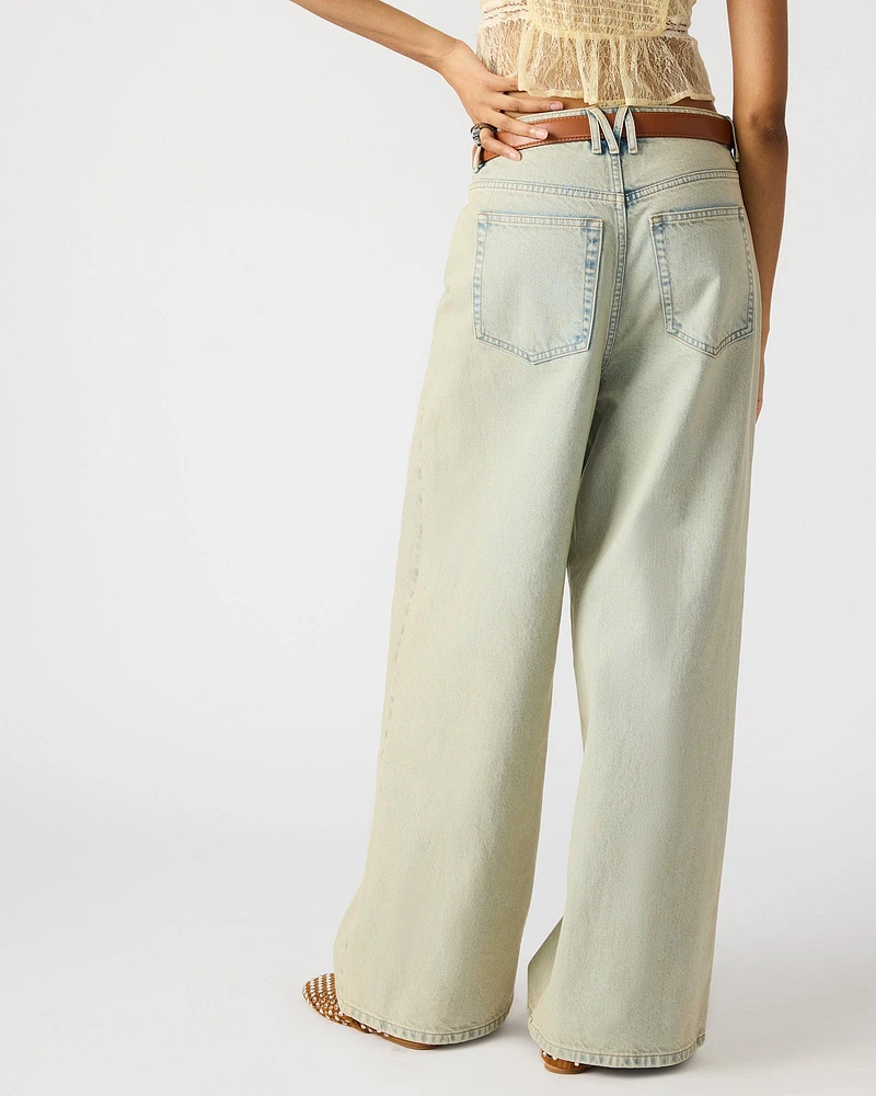 THE MEGA BAGGY LIGHT BLUE DENIM