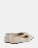 DARINGLY WHITE
