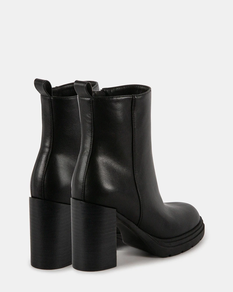 BLURED BLACK