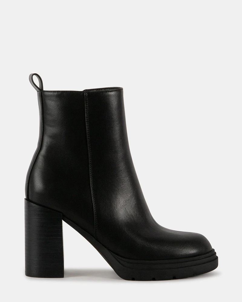 BLURED BLACK
