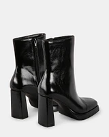 CLEVER BLACK