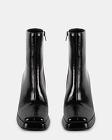 CLEVER BLACK